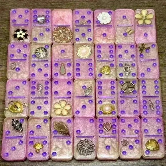 Vintage Charms Hand Crafted 28 Piece Domino Set - Picture 1 of 5